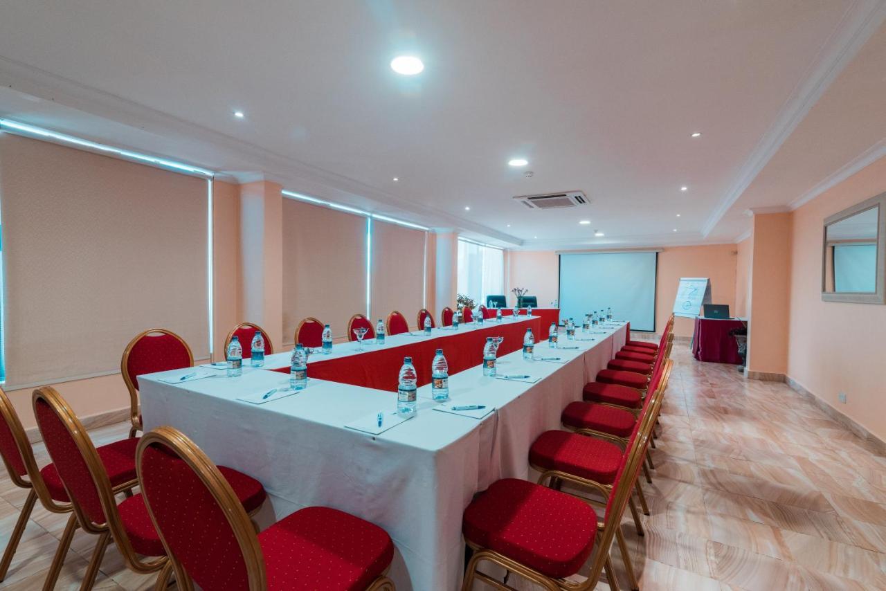 Cbd Hotel Dar es Salaam Exterior photo