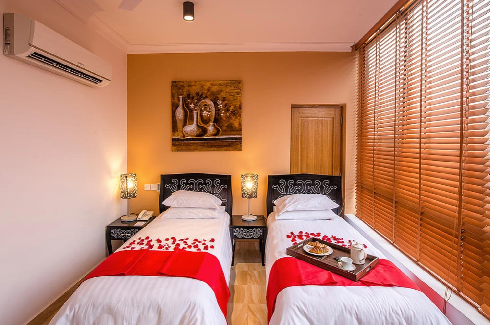 Cbd Hotel Dar es Salaam Exterior photo