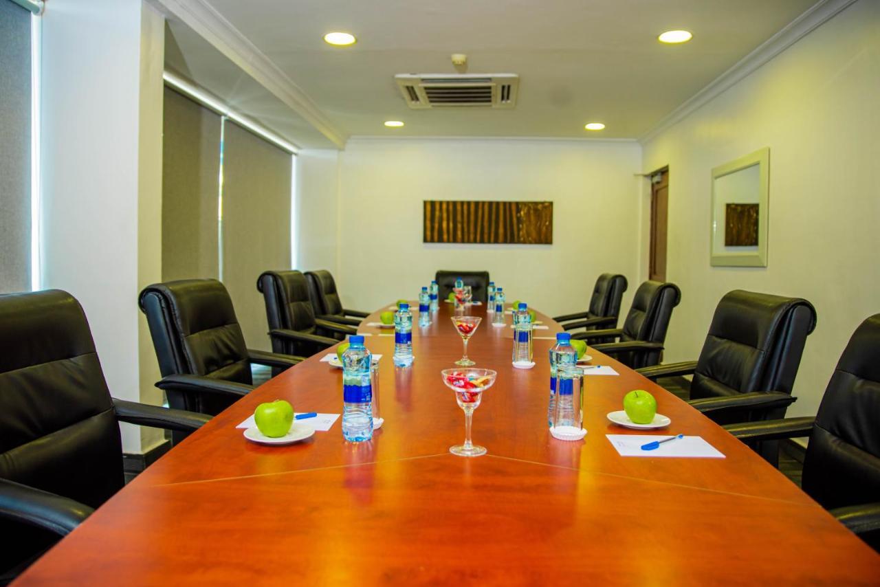 Cbd Hotel Dar es Salaam Exterior photo